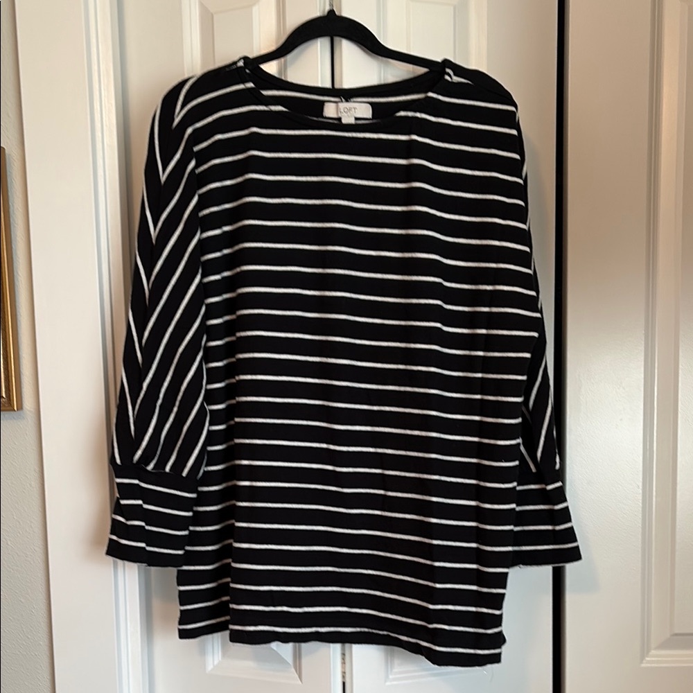 LOFT Black and White 3/4 Sleeve Boxy Blouse